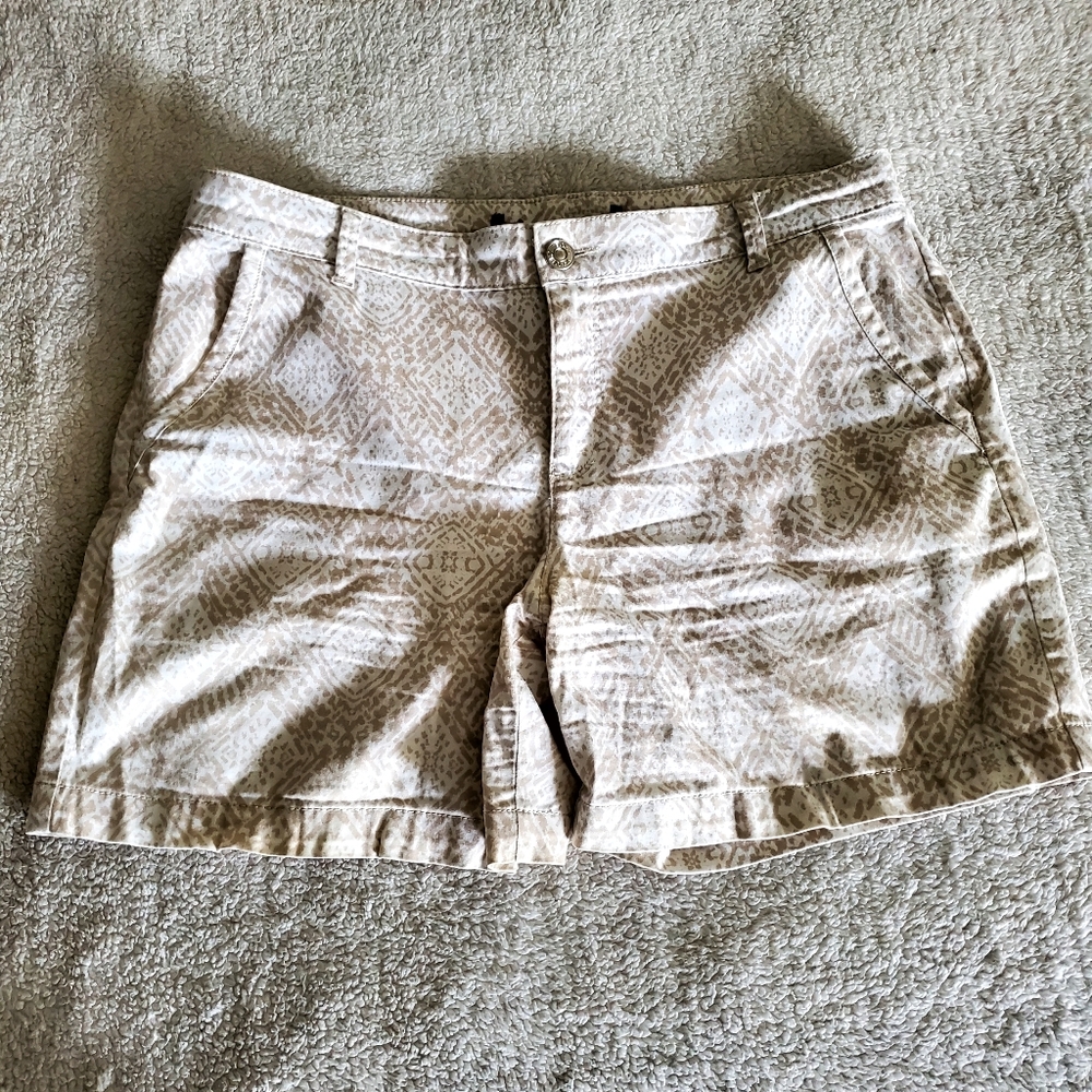 Gloria Vanderbilt Shorts Cream 8 Spring Summer Casual